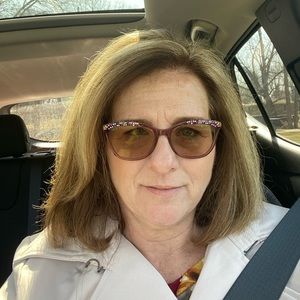 Meet your Posher, Shelly